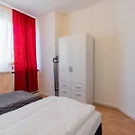 Big Fancy Center ベルリン