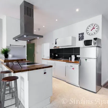 Big Fancy Center Apartmán *