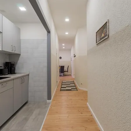 Big Fancy Center Apartamento *