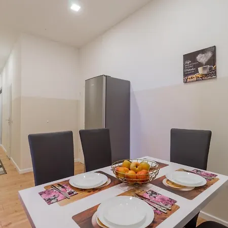 Big Fancy Center * Berlín