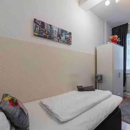 Big Fancy Center Apartamento Berlín