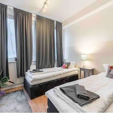Big Fancy Center Apartamento Berlín
